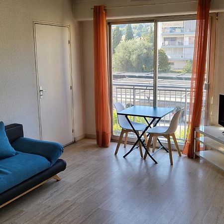 Apartament Studio Heart Of Golfe Juan Zewnętrze zdjęcie