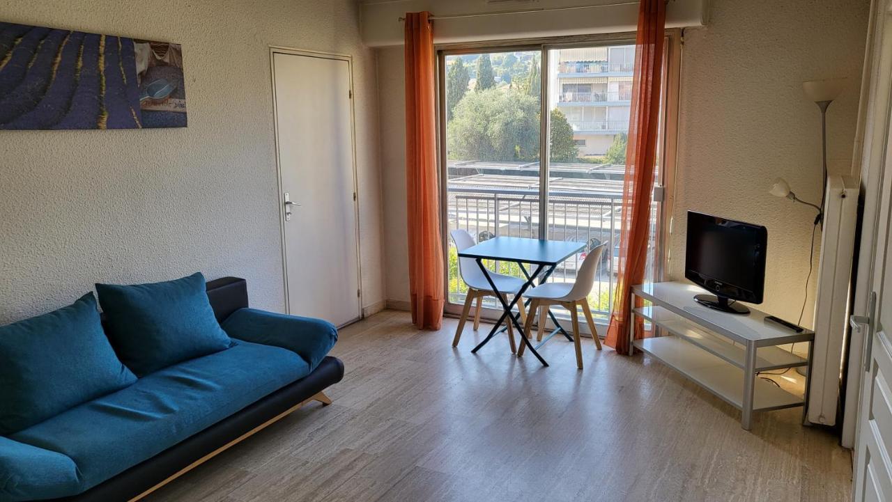 Apartament Studio Heart Of Golfe Juan Zewnętrze zdjęcie